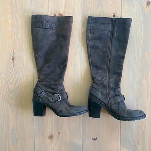 Børn knee high leather zip up heeled boots